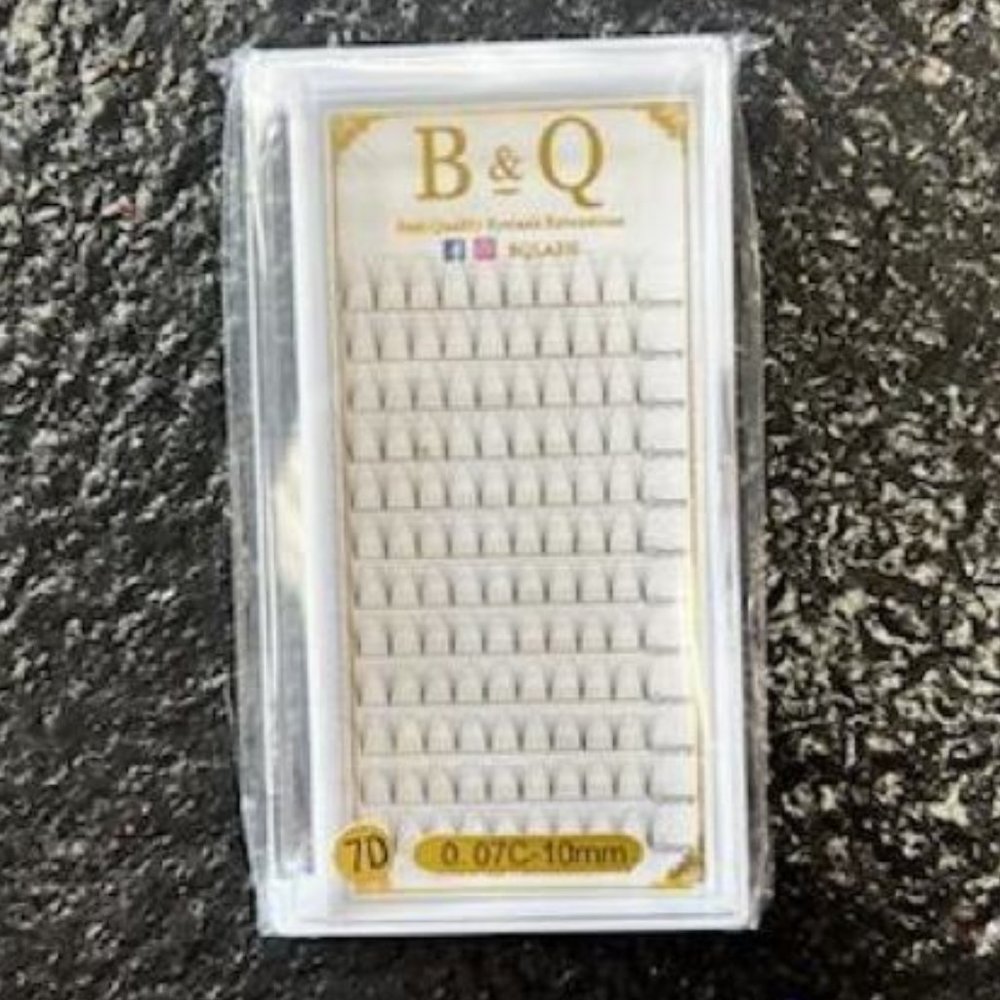 B & Q Eyelash Extensions Premade Fans  7D-.07D-15 mm (x10)